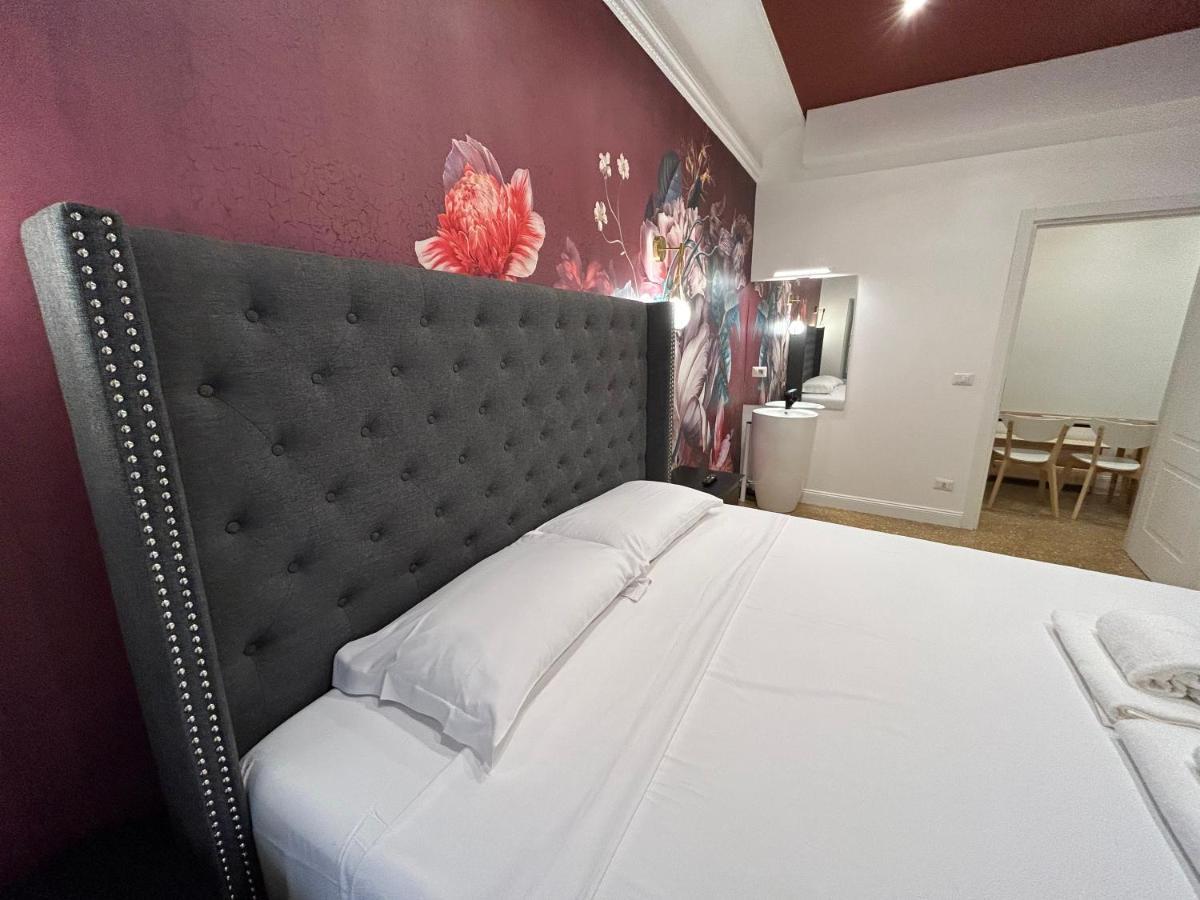 Raffaello'S Place Rzym Zewnętrze zdjęcie