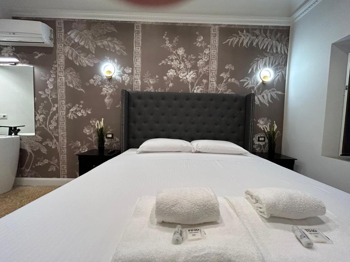 Raffaello'S Place Rzym Zewnętrze zdjęcie